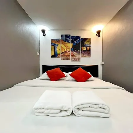Casa Picasso Near Chabad House Hotel Bangkok Luaran gambar