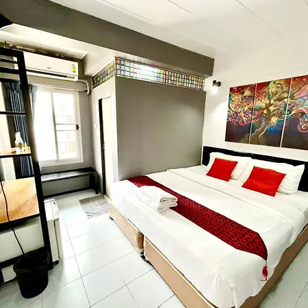 Casa Picasso Near Chabad House Hotel Bangkok Luaran gambar